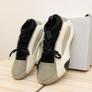 Adidas Harden Volume 8 Ivory Gray Black IG6649 Men’s Size 9.5